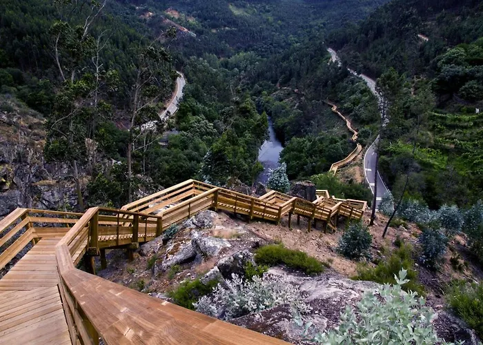 Casa Do Vale De Gondra * 카스텔루 지 파이바